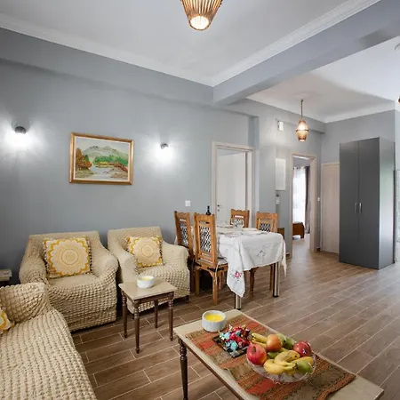 Danai House Apartment *